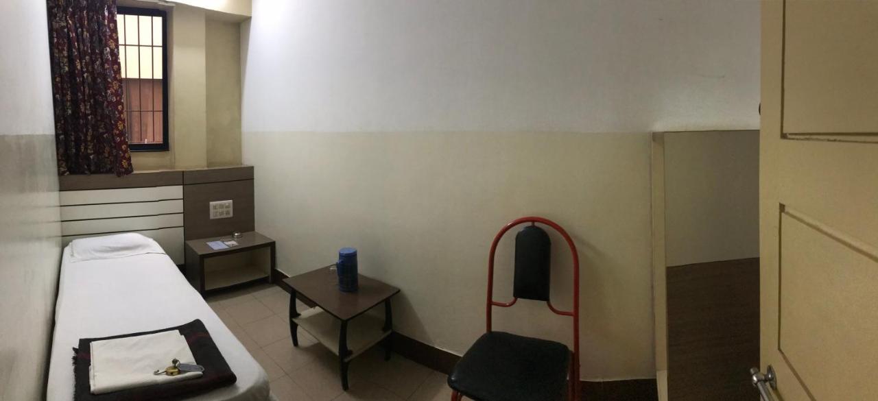 Hotel Satkar Cafeteria Belgaum Eksteriør bilde