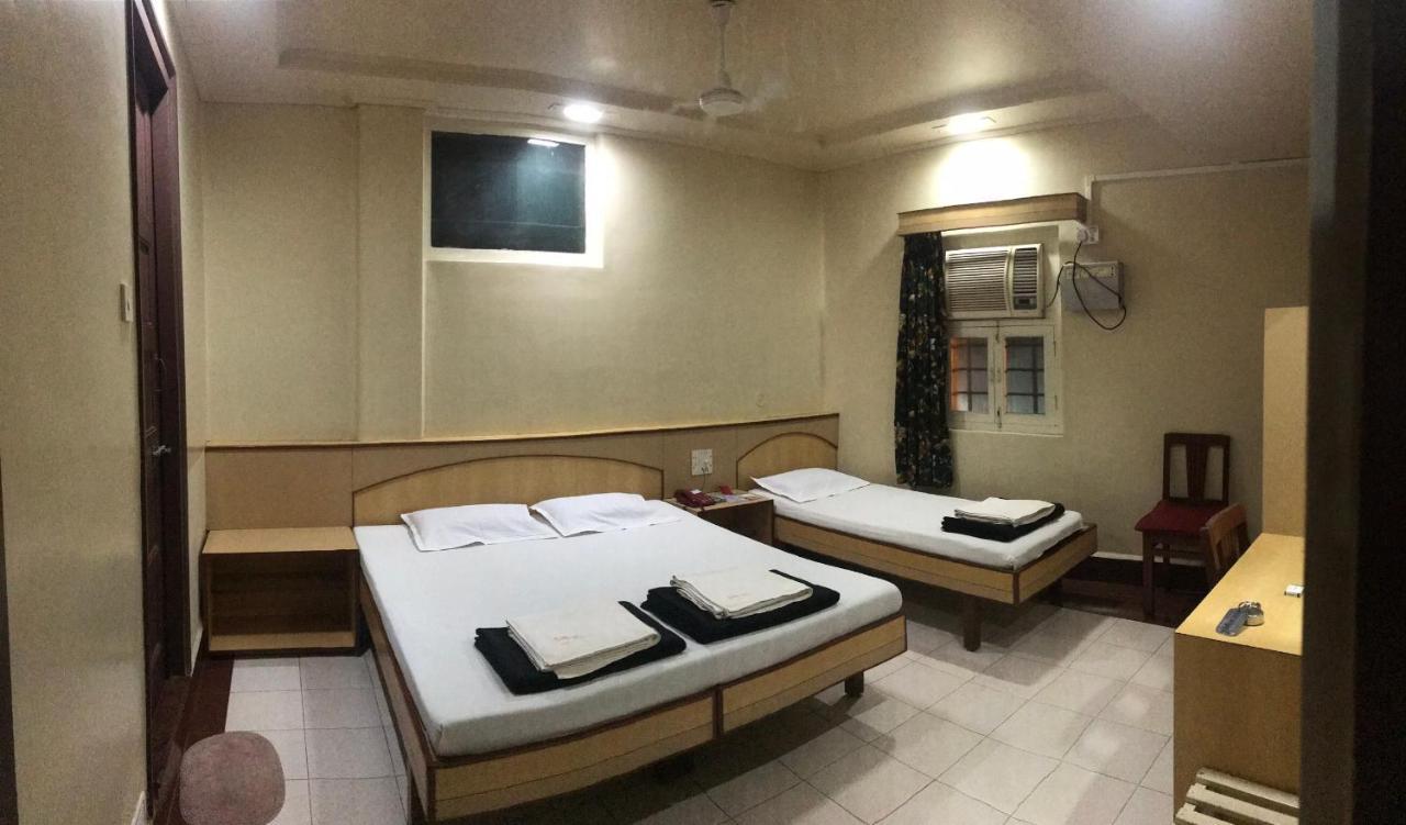 Hotel Satkar Cafeteria Belgaum Eksteriør bilde