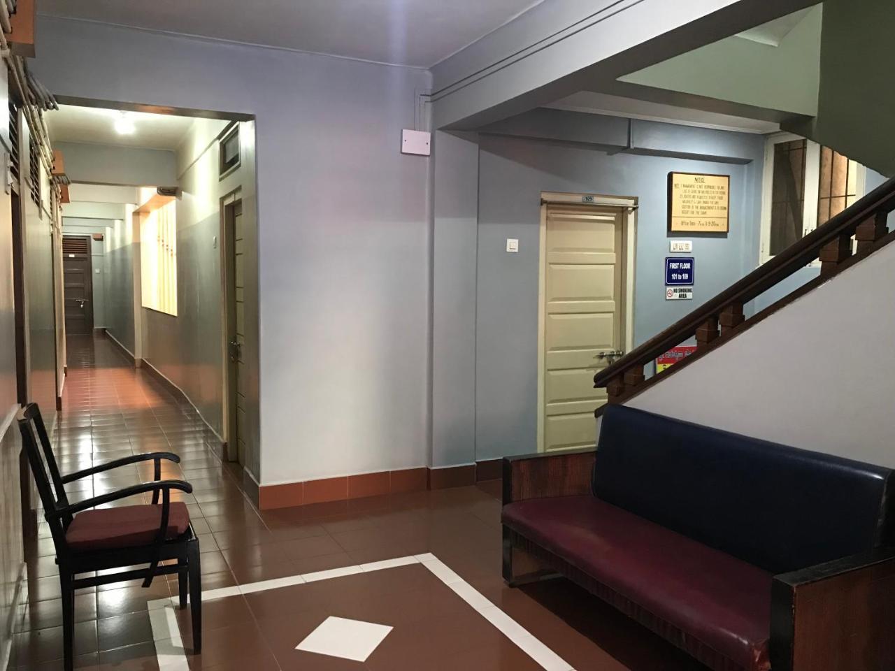 Hotel Satkar Cafeteria Belgaum Eksteriør bilde