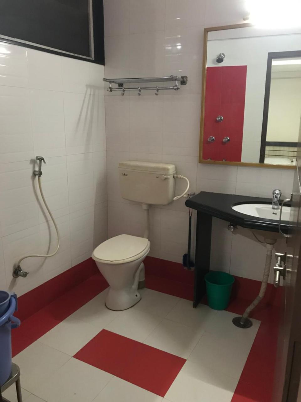Hotel Satkar Cafeteria Belgaum Eksteriør bilde